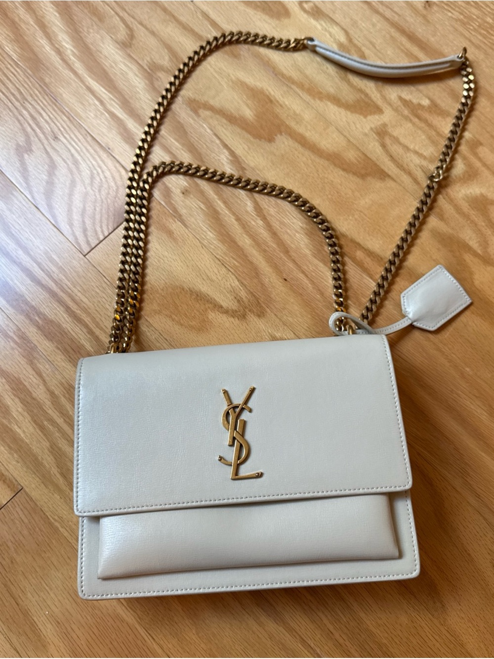 Saint Laurent Sunset Medium Leather Shoulder Bag